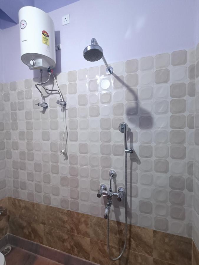 Ujjayanta Homestay Agartala Exteriör bild